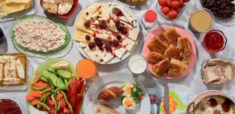 Sahurda Tok Tutan Yiyecekler